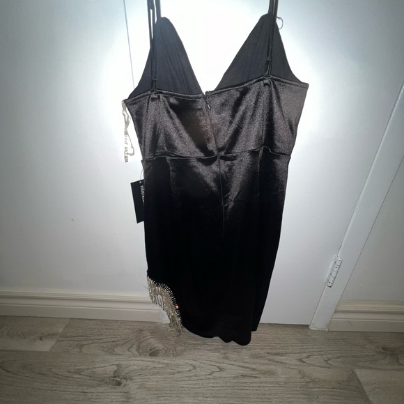 Black dress - Picture 3 of 3